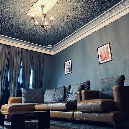 Central Apartment Black Cat Karlowo Exterior foto